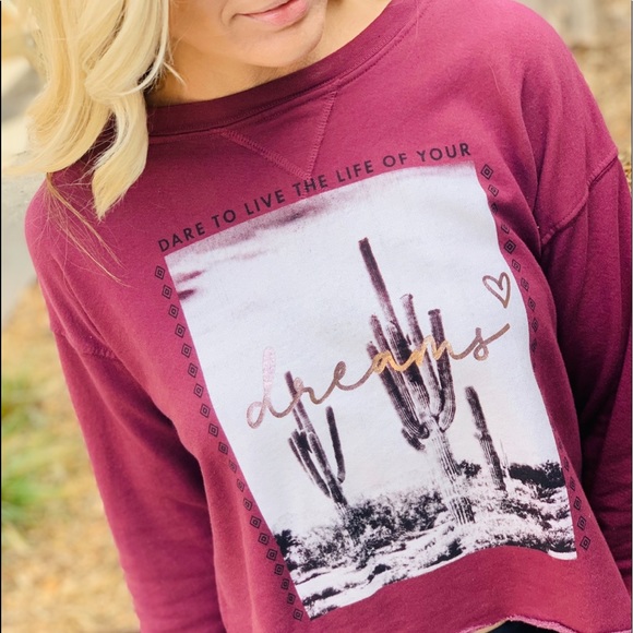 LAST ONE! DARE TO LIVE CROP SWEATSHIRT - Picture 3 of 5